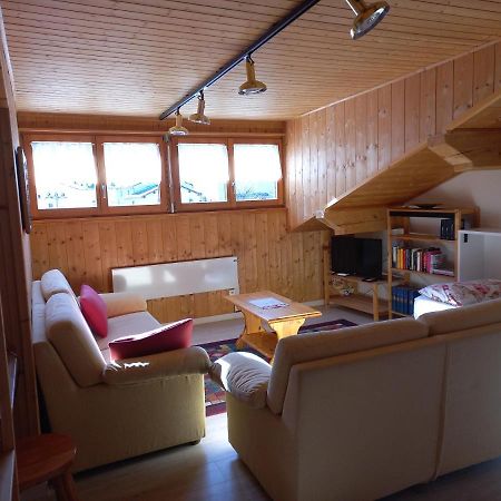 Confortevole Mansarda Di Montagna Poschiavo Luaran gambar
