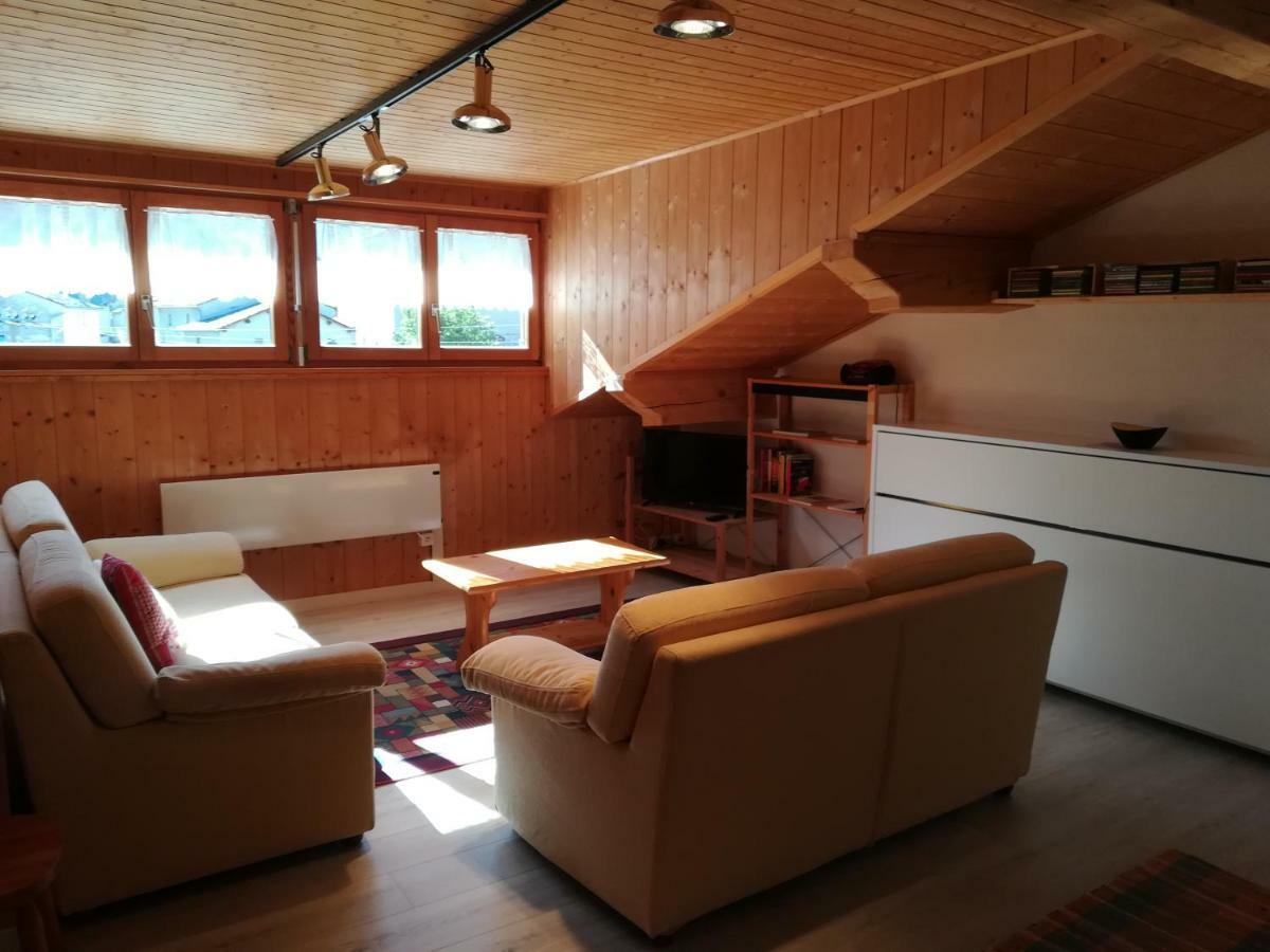 Confortevole Mansarda Di Montagna Poschiavo Luaran gambar