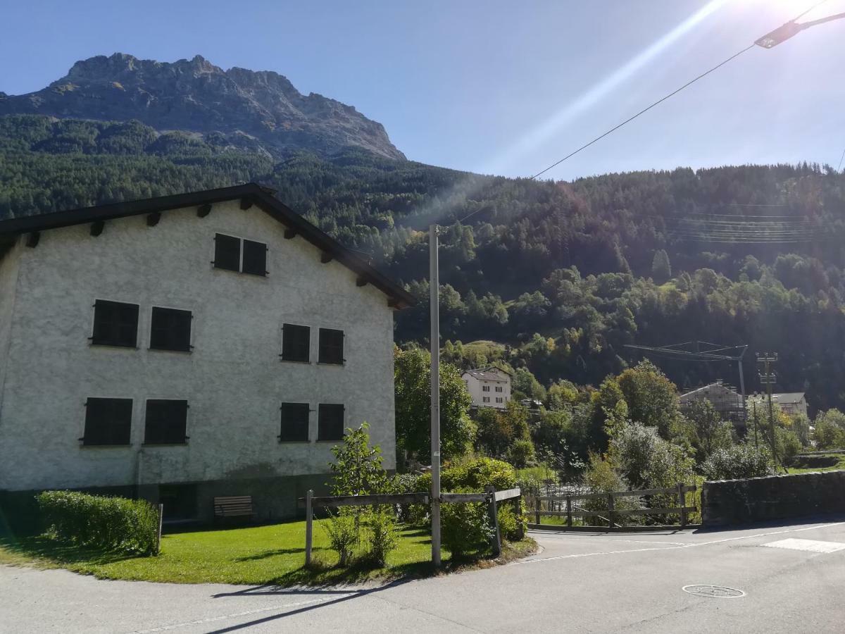 Confortevole Mansarda Di Montagna Poschiavo Luaran gambar